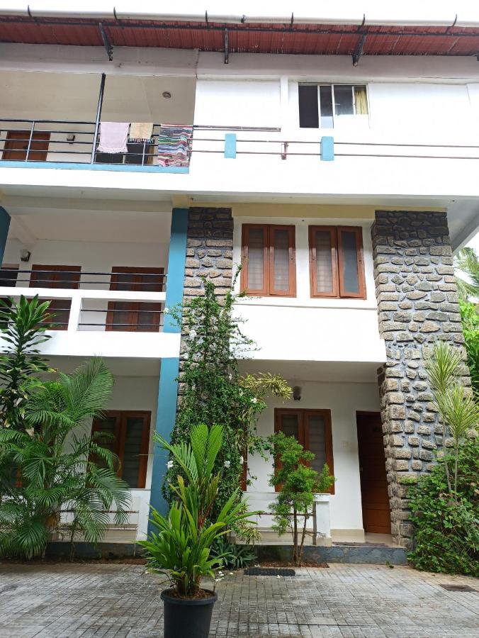 New Kovalam Beach Hotel Buitenkant foto