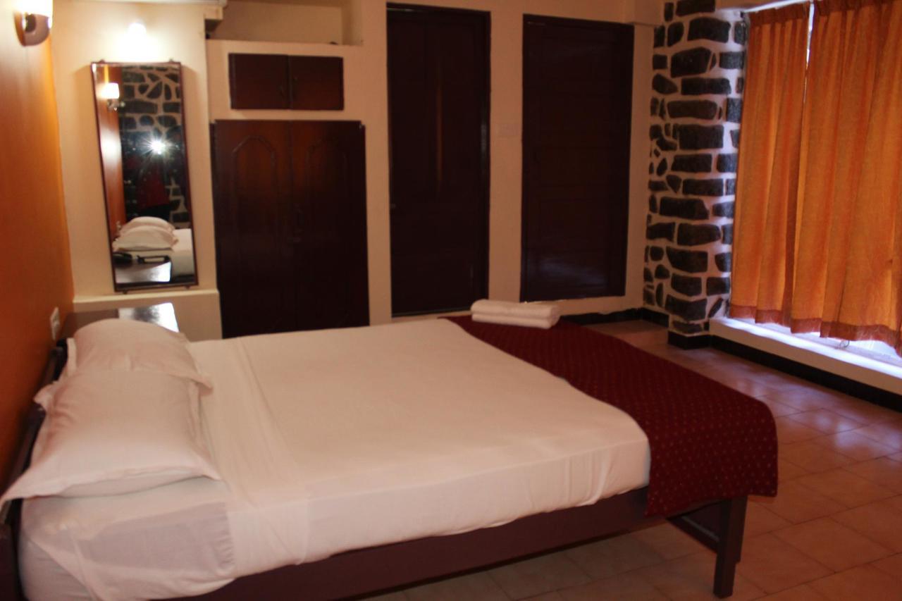 New Kovalam Beach Hotel Buitenkant foto